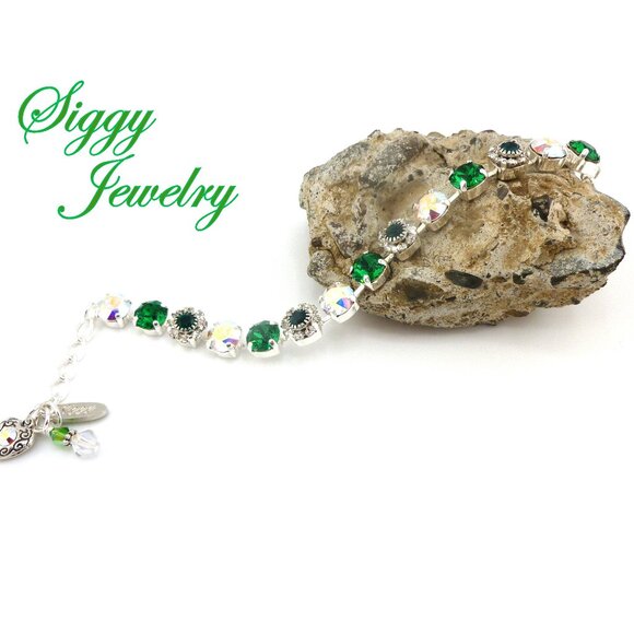 Emerald BLOSSOMS Tennis Bracelet Made with Genuine Swarovski Crystal and Flowers - Picture 7 of 8